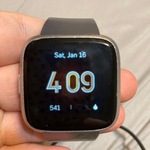 Fitbit versa 2